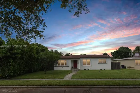 6457 SW 10th Street West Miami FL 33144