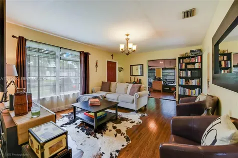 6457 SW 10th Street West Miami FL 33144
