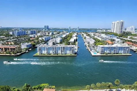 290 W 174th Street Sunny Isles Beach FL 33160