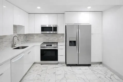 290 W 174th Street Sunny Isles Beach FL 33160