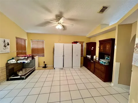 2102 NW 193rd Avenue Pembroke Pines FL 33029