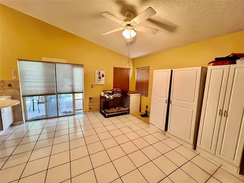 2102 NW 193rd Avenue Pembroke Pines FL 33029