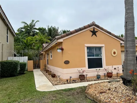 2102 NW 193rd Avenue Pembroke Pines FL 33029