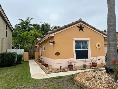 2102 NW 193rd Avenue Pembroke Pines FL 33029