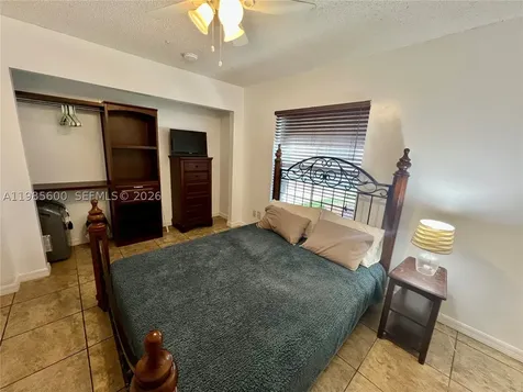 2102 NW 193rd Avenue Pembroke Pines FL 33029