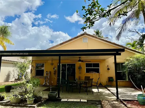 2102 NW 193rd Avenue Pembroke Pines FL 33029