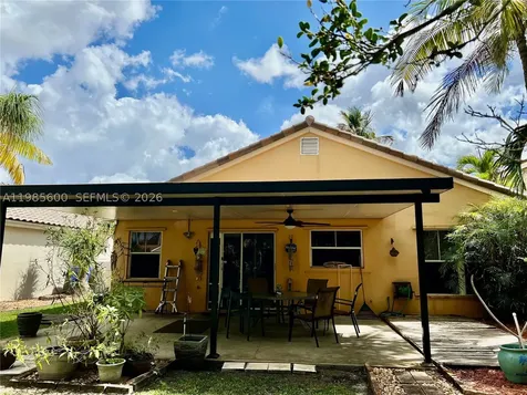 2102 NW 193rd Avenue Pembroke Pines FL 33029