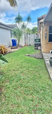 2102 NW 193rd Avenue Pembroke Pines FL 33029