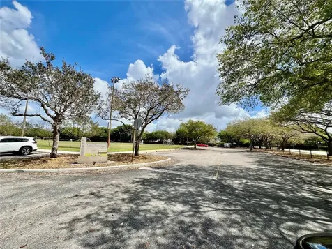 2102 NW 193rd Avenue Pembroke Pines FL 33029