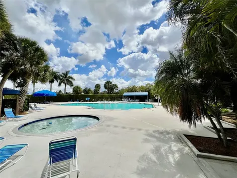 2102 NW 193rd Avenue Pembroke Pines FL 33029