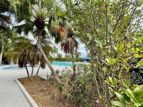2102 NW 193rd Avenue Pembroke Pines FL 33029