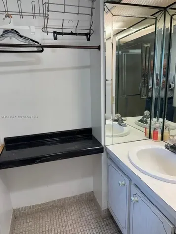 3675 N Country Club Drive Aventura FL 33180