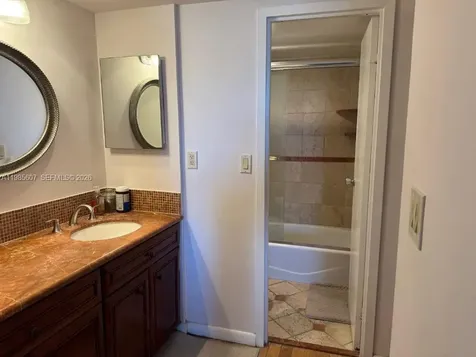 3675 N Country Club Drive Aventura FL 33180