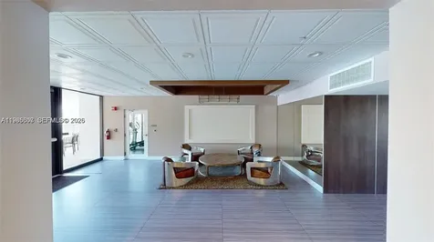 3675 N Country Club Drive Aventura FL 33180