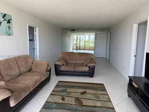 3675 N Country Club Drive Aventura FL 33180