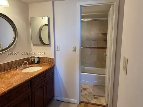 3675 N Country Club Drive Aventura FL 33180