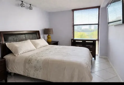 3675 N Country Club Drive Aventura FL 33180