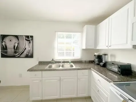 412 NW 95th Street Miami FL 33150