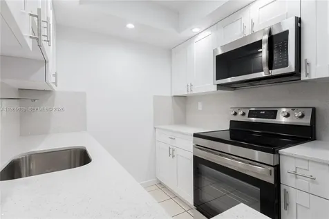 9405 W Flagler Street Miami FL 33174