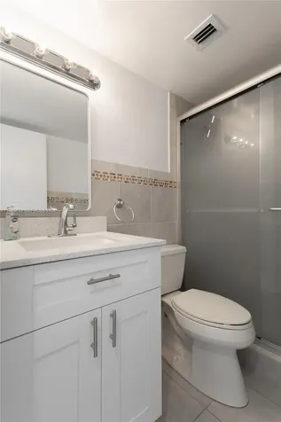 9405 W Flagler Street Miami FL 33174