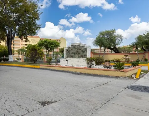 9405 W Flagler Street Miami FL 33174