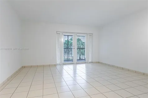 9405 W Flagler Street Miami FL 33174