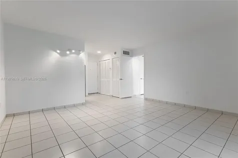 9405 W Flagler Street Miami FL 33174