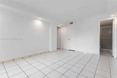 9405 W Flagler Street Miami FL 33174