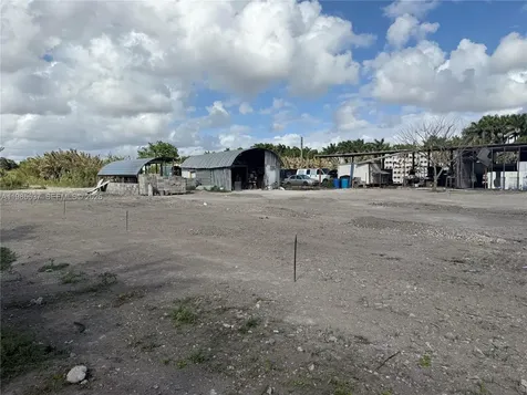 16455 SW 207 Homestead FL 33187