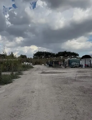 16455 SW 207 Miami FL 33187