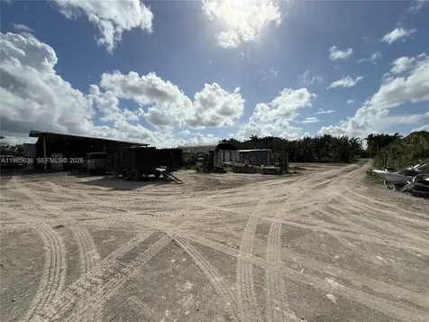 16455 SW 207 Miami FL 33187
