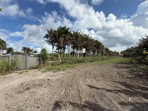 16455 SW 207 Miami FL 33187