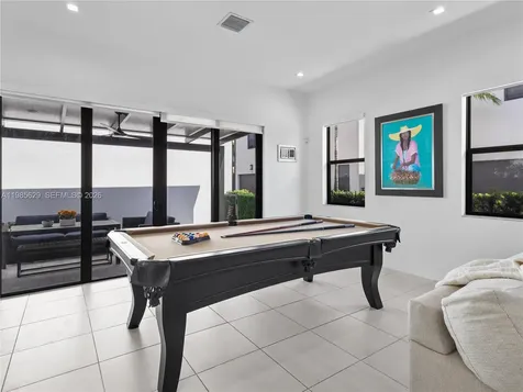 8281 NW 48th Terrace Doral FL 33166
