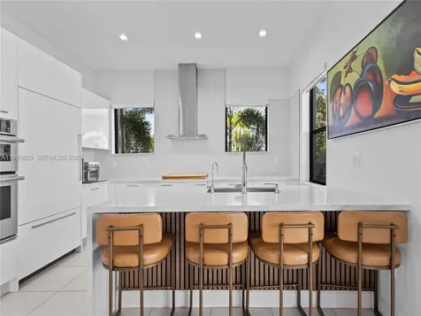8281 NW 48th Terrace Doral FL 33166