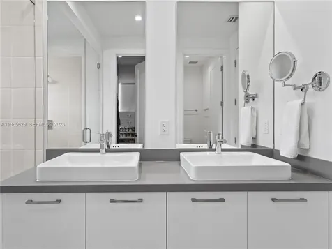 8281 NW 48th Terrace Doral FL 33166
