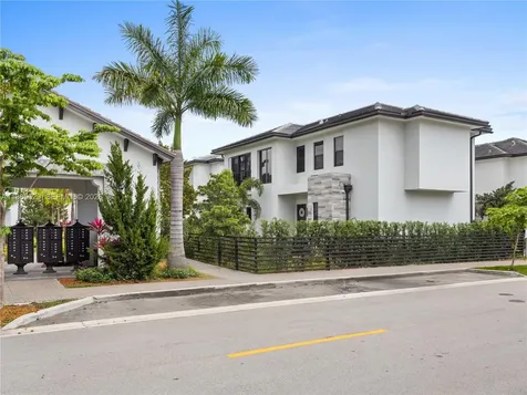 8281 NW 48th Terrace Doral FL 33166