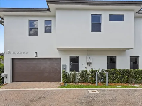 8281 NW 48th Terrace Doral FL 33166
