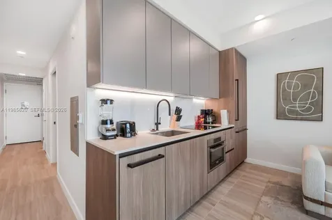 580 72nd Street Miami Beach FL 33141