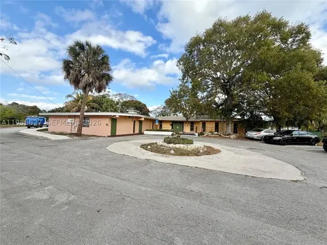 4537 W Broward Boulevard Plantation FL 33317