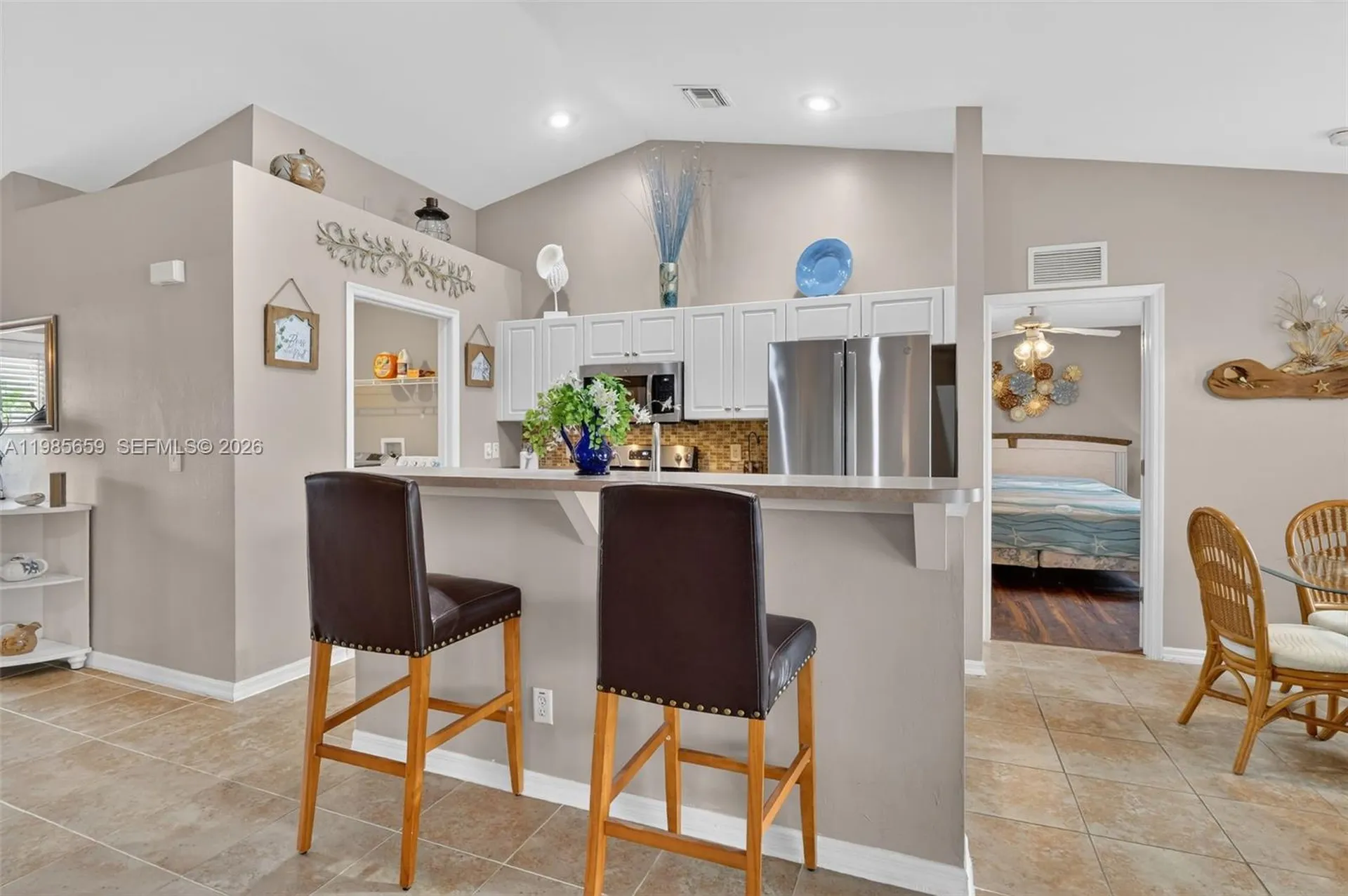 2707 NE 5th Avenue Other City - In The State Of Florida FL 33909