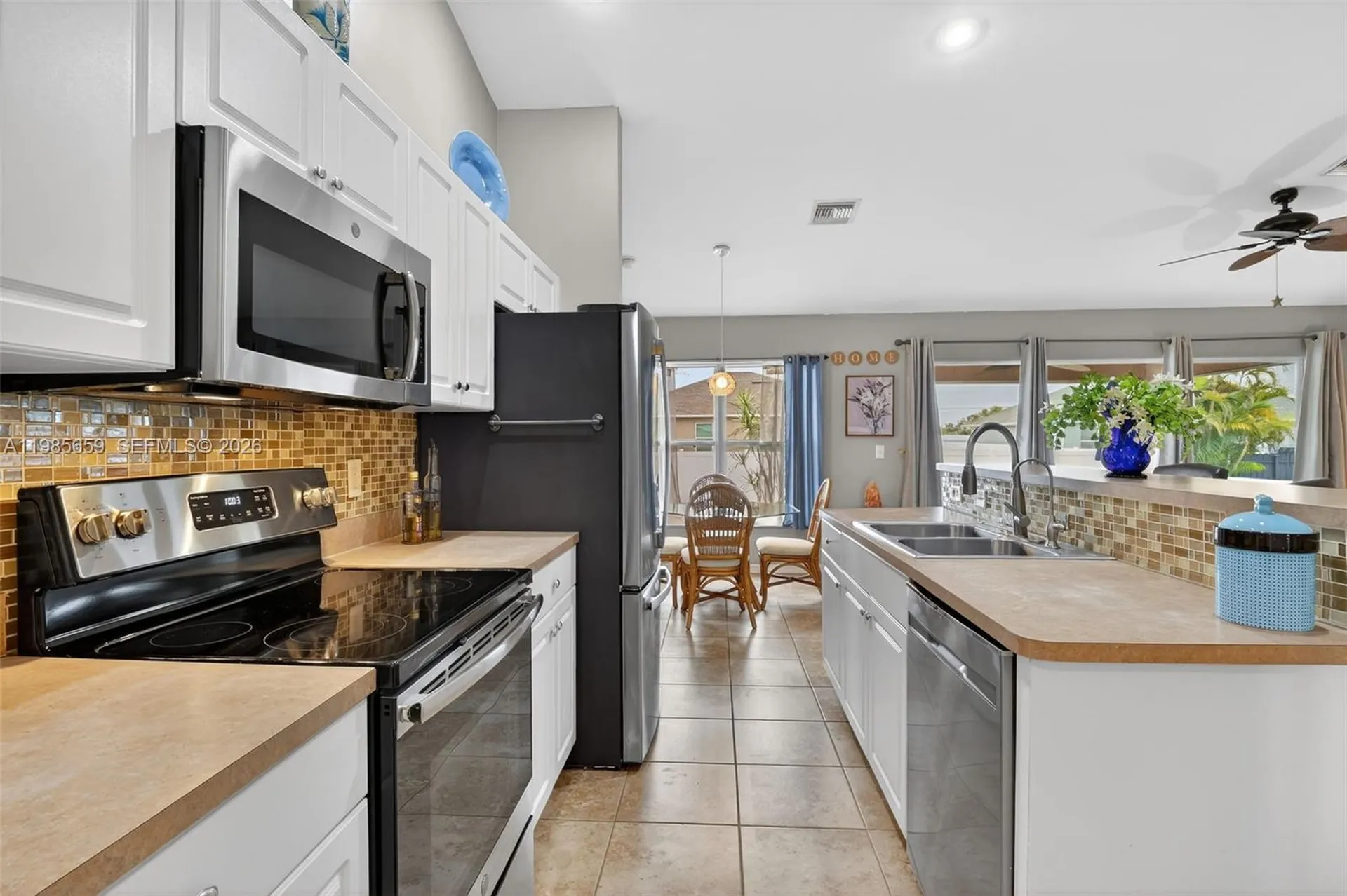 2707 NE 5th Avenue Other City - In The State Of Florida FL 33909
