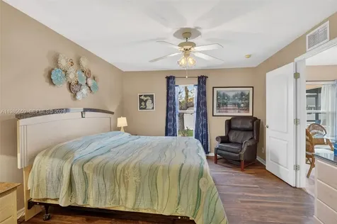 2707 NE 5th Avenue Other City - In The State Of Florida FL 33909