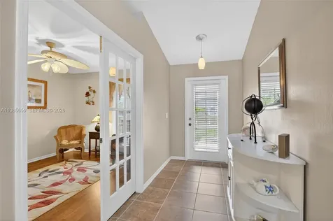 2707 NE 5th Avenue Other City - In The State Of Florida FL 33909