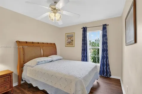 2707 NE 5th Avenue Other City - In The State Of Florida FL 33909