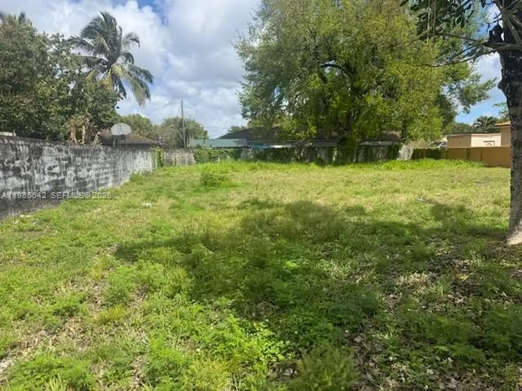 1815 NW 92nd Street Miami FL 33147