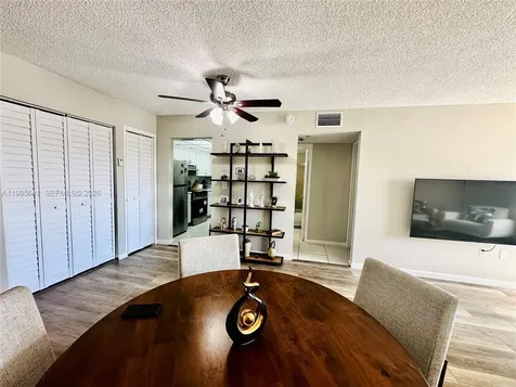 17530 NW 68th Avenue Hialeah FL 33015