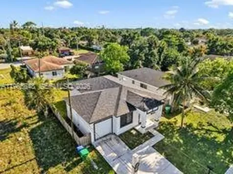 2712 NW 7th Court Fort Lauderdale FL 33311