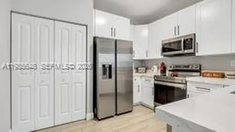 2712 NW 7th Court Fort Lauderdale FL 33311