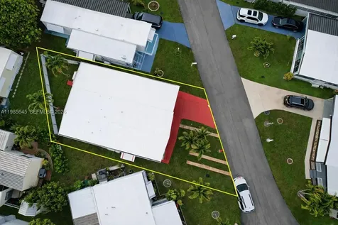 2260 SW 85th Way Davie FL 33324