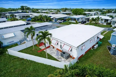2260 SW 85th Way Davie FL 33324